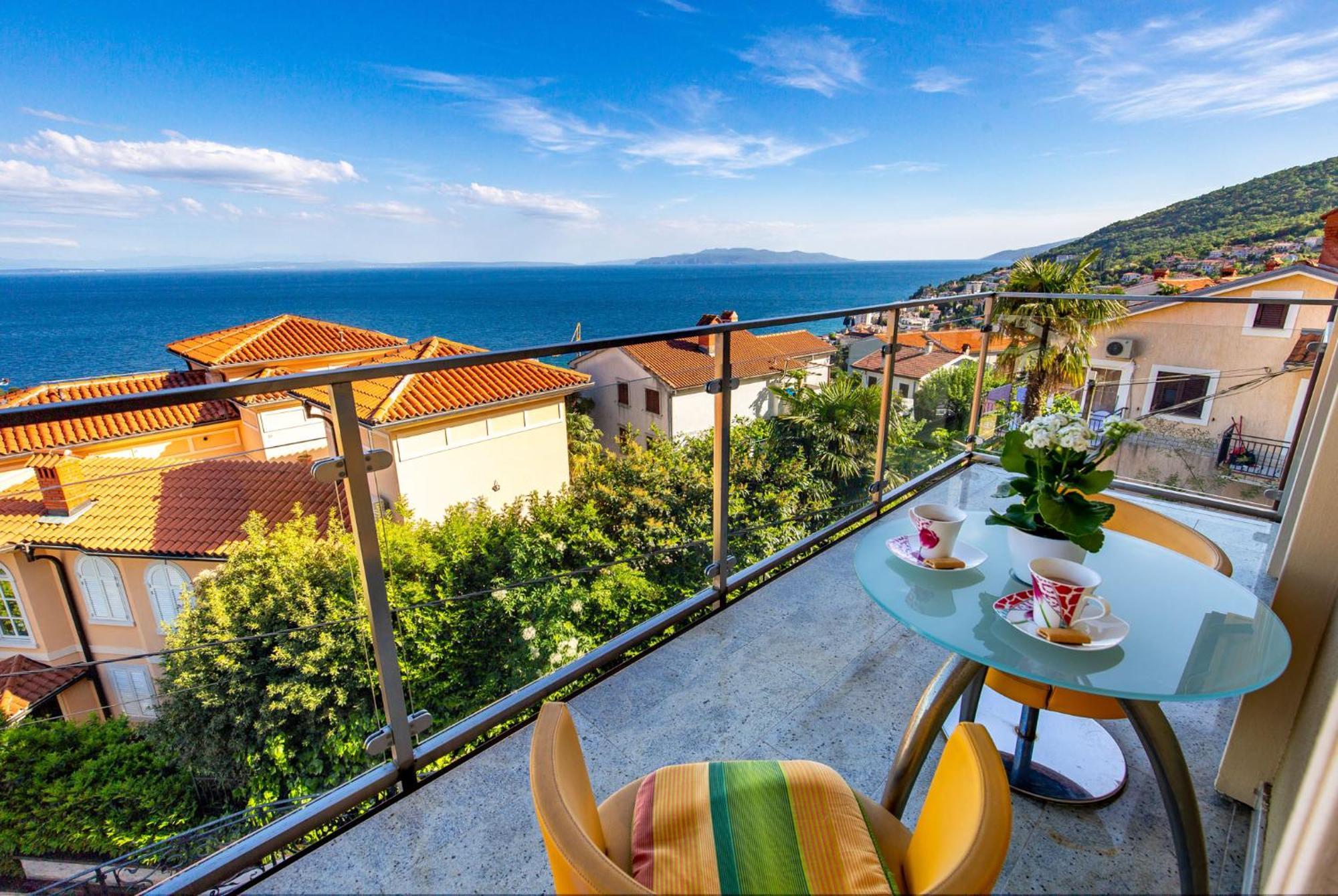Lux Apartmani Opatija Zewnętrze zdjęcie